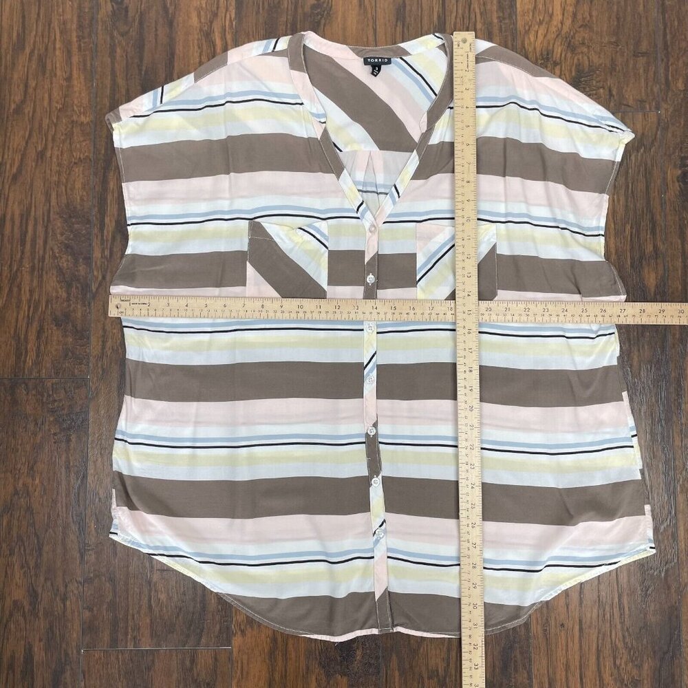 Torrid Top 3X Striped Challis Blouse Button-Up Short‎ Sleeve Women's - Picture 9 of 13